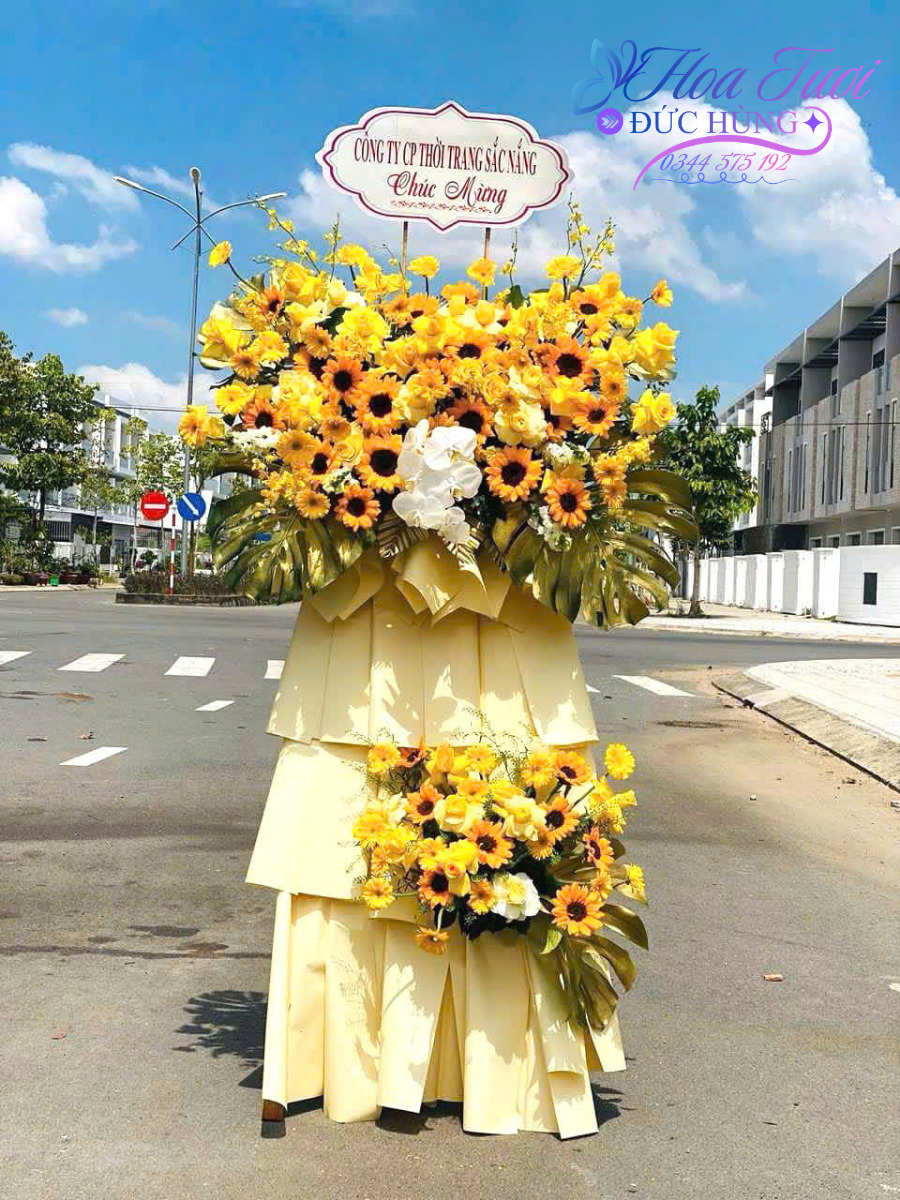 Kệ Khai Trương Vững Tiến
